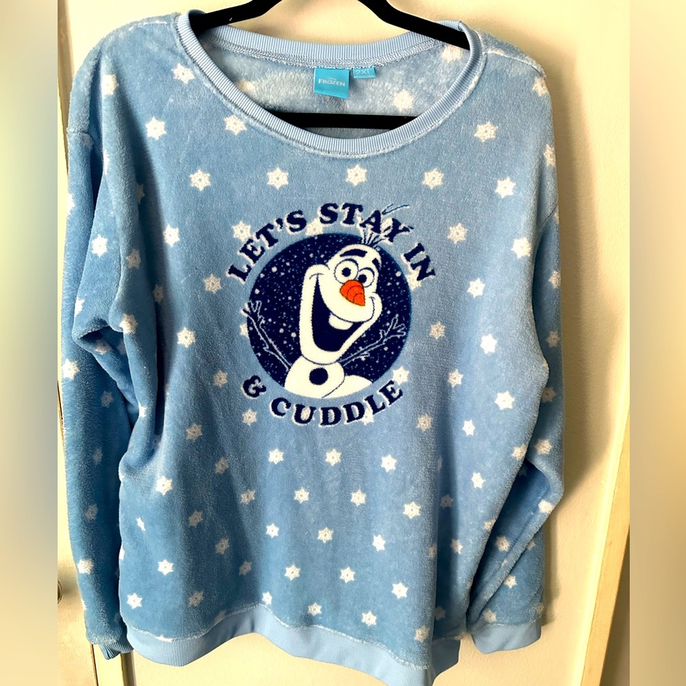 Junior’s Disney Frozen sweater